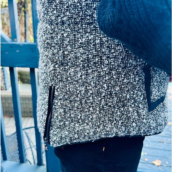 Desigual warm jackets with detachable sleeves - Picture 8 of 8